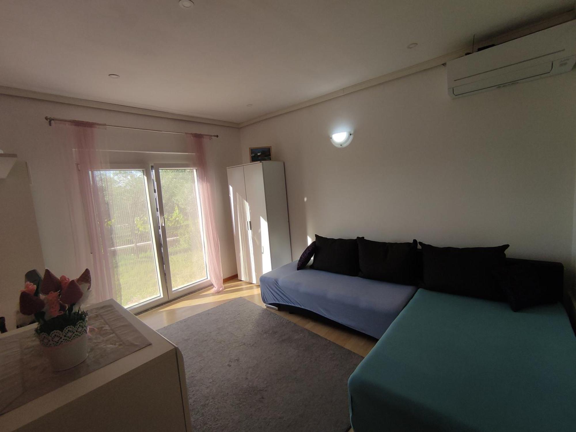 Jane Apartmán